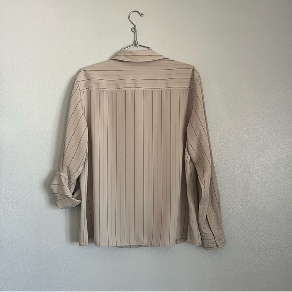 Vintage Beige Striped Button-Up Shirt - Picture 6 of 6